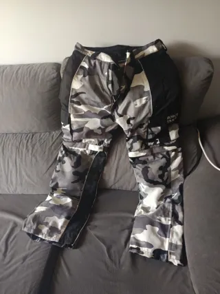 Pantalones de moto HIDE camuflaje