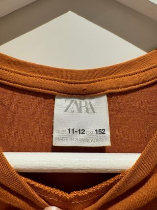 Camiseta naranja niña Zara