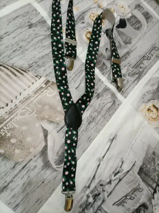 Bretelle con fantasia floreale