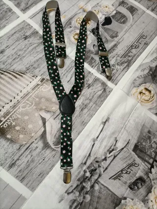 Bretelle con fantasia floreale