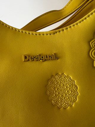Bolso marca Desigual Amarillo
