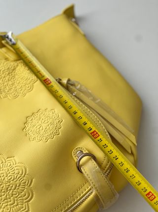 Bolso marca Desigual Amarillo