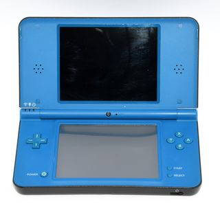Nintendo DSi XL Azul