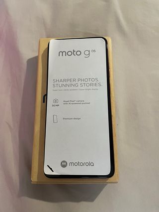 Motorola Moto G05 128GB Rojo Como Nuevo Caja