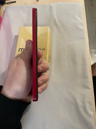 Motorola Moto G05 128GB Rojo Como Nuevo Caja
