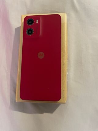 Motorola Moto G05 128GB Rojo Como Nuevo Caja