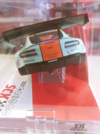 Coche Scalextric Aston Martin Vantage GT3.