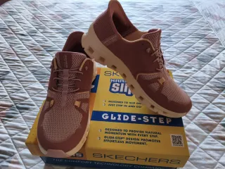 Zapatillas Skechers Slip-Ins Talla 38 NUEVAS