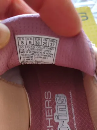 Zapatillas Skechers Slip-Ins Talla 38 NUEVAS