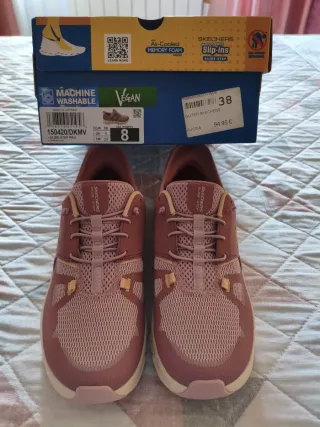 Zapatillas Skechers Slip-Ins Talla 38 NUEVAS