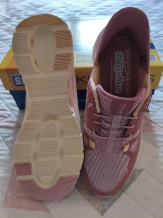 Zapatillas Skechers Slip-Ins Talla 38 NUEVAS