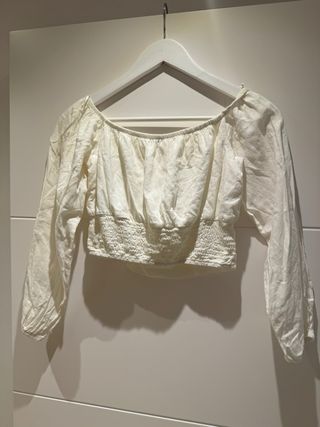 Blusa blanca manga larga crop top