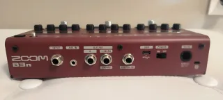 Pedalera Zoom B3n Multi-Effects para bajo eléctric