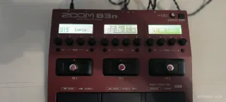 Pedalera Zoom B3n Multi-Effects para bajo eléctric