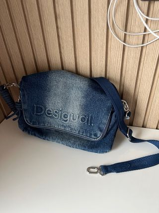 Bolso Desigual tejano impecable