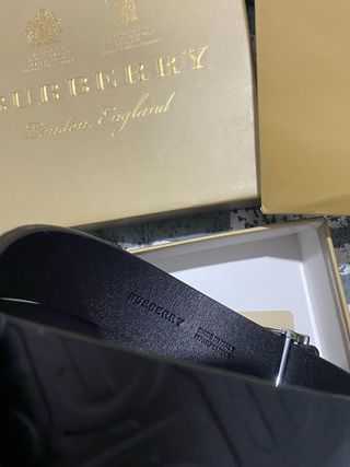 Cintura Burberry Pelle Nera Fibbia Argento
