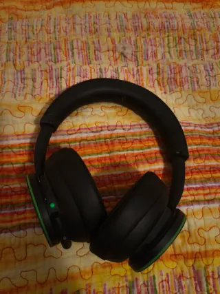 Xbox Series S Bianca, controller, cuffie, scheda