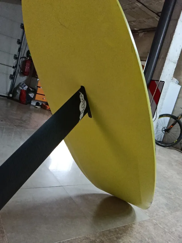 Tabla Kitefoil Temavento+foil spots