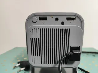 Proyector Magcubic HY 320.