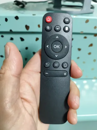 Proyector Magcubic HY 320.