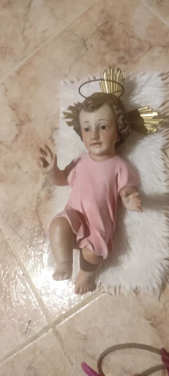 Niño Jesús precioso