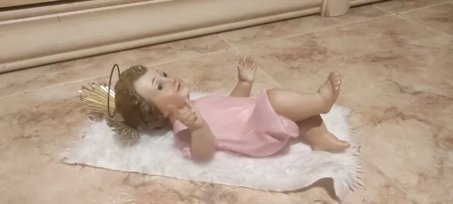 Niño Jesús precioso