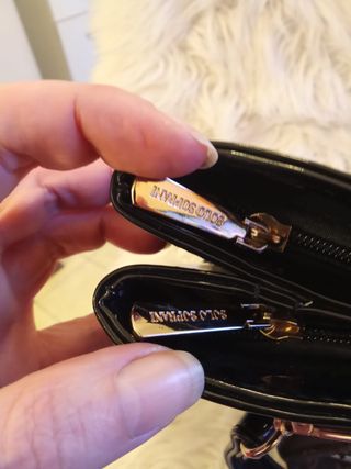 Borsa Solo Soprani vernice nera - logo collezione