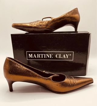 Décolleté a punta in pelle martellata bronzo