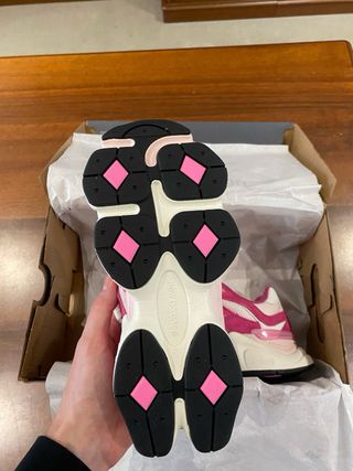 New Balance 9060 Rosa e Bianco