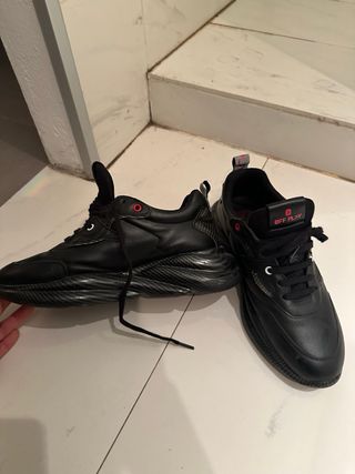 Scarpe nere da uomo / unisex