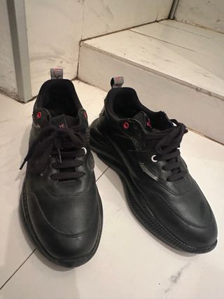 Scarpe nere da uomo / unisex