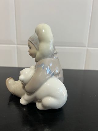 Figura Lladró esquimal con oso
