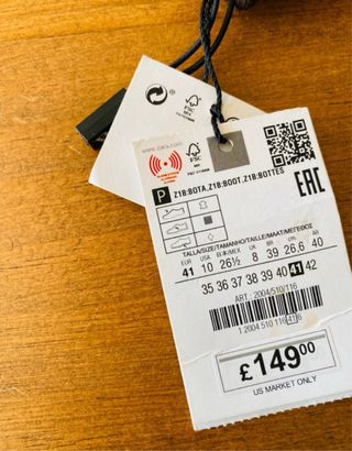 Botas de piel marrones con flecos