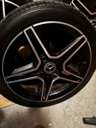 Llantas con neumáticos Mercedes Clase A AMG