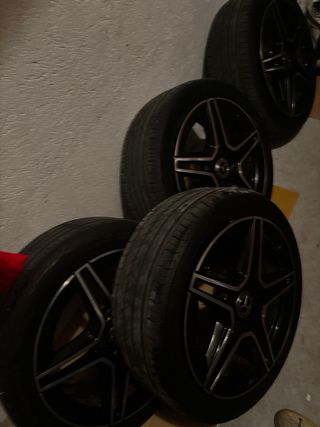 Llantas con neumáticos Mercedes Clase A AMG