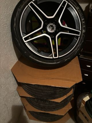 Llantas con neumáticos Mercedes Clase A AMG
