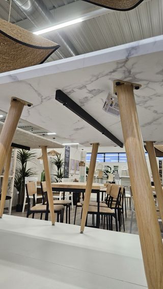 NUEVO REBAJADO! Mesa de comedor fija efecto mármol