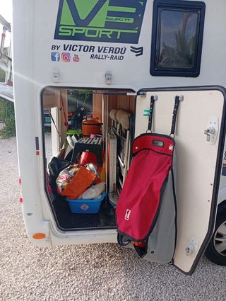 Autocaravana challenger. Perfilada 4 plazas