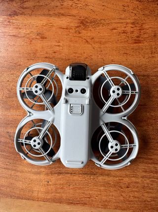 Dron DJI Neo