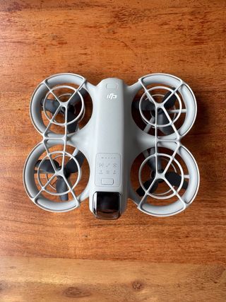 Dron DJI Neo