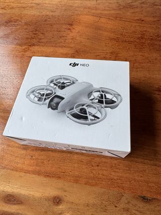 Dron DJI Neo