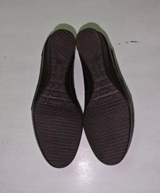 Zapatos de piel 24HRS cuña sin cordones