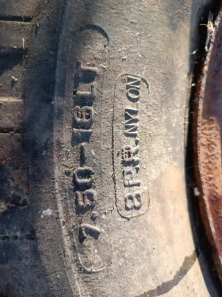 Ruedas grandes ideales para un carro