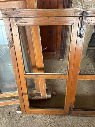 Ventana de madera cristalera