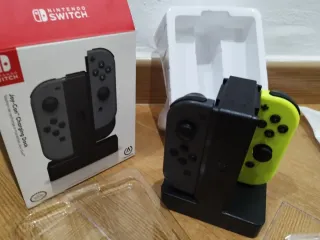 Lote Nintendo Switch Joy-Con y Accesorios