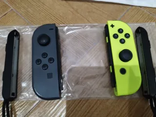 Lote Nintendo Switch Joy-Con y Accesorios