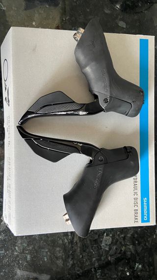 Manetas Shimano 105 ST-R7170 Hidráulicas