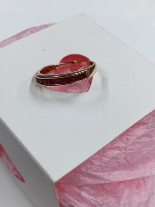 Anillo Oro 18K con Rubíes