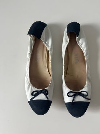 Manoletinas blancas y azul marino talla 43