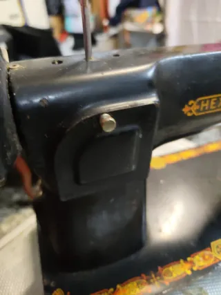 Máquina de coser vintage Hexagon